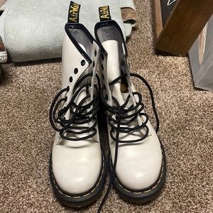 Worn twice, great condition